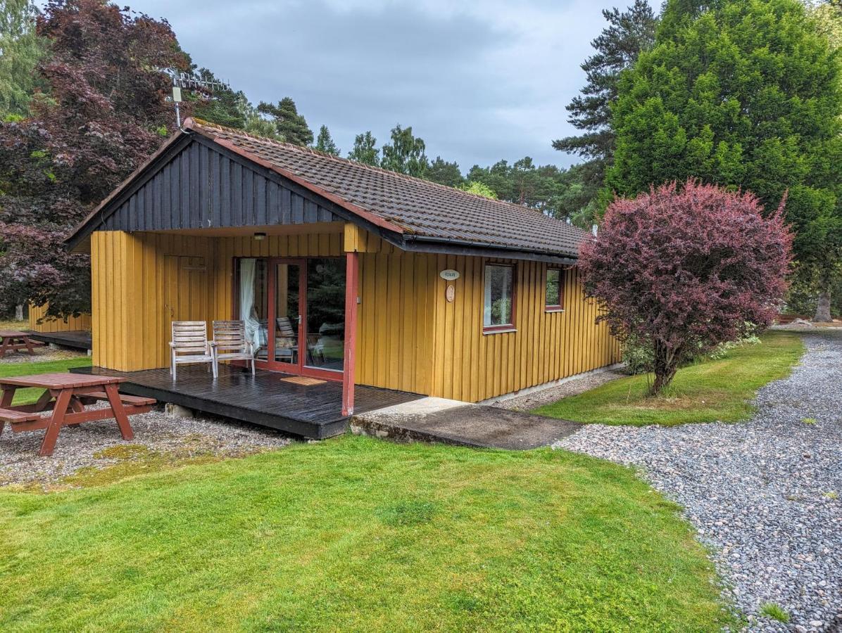 卡布里奇Reuben'S Highland Retreat - Speyside别墅 外观 照片